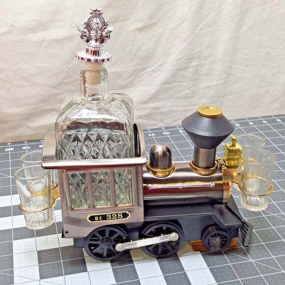 Vintage Dc328 Train Locomotive Music Box Decanter Works Barware Set Hong Kong - Picture 7 of 16